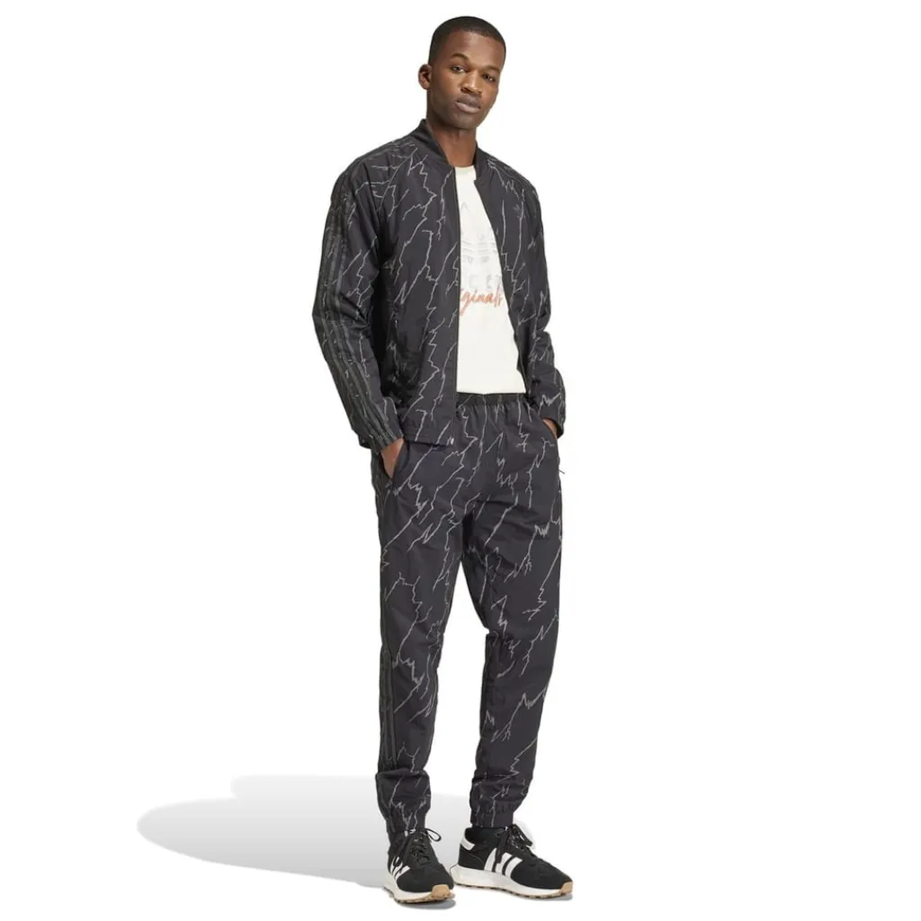 Tracksuits*adidas Originals Athletic Crew Neck Regular Fit Top in Black