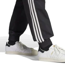 Tracksuits*adidas Originals NSRC Track Pants in Black
