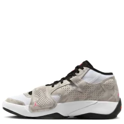Trainers*Air Jordan Zion 2 in White