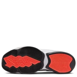 Trainers*Air Jordan Zion 2 in White
