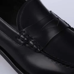 Shoes*Boss Leather Loafers in Black