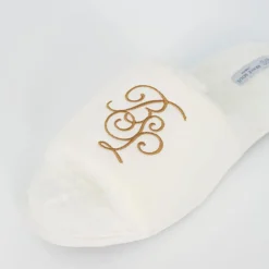 Beach Shoes*Brave Soul Toe Slipper in White