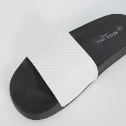 Beach Shoes*Brave Soul With Embossed Detail Strap in White