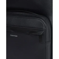 Bags*Calvin Klein Round Backpack in Black