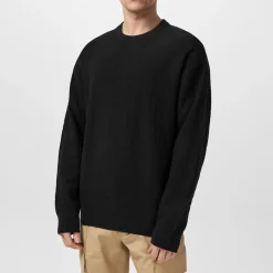 Knitwear*Calvin Klein Texture Jacquard Crew Neck Sweater in Black