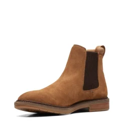 Boots*Clarks Clarkdale Boots in Brown