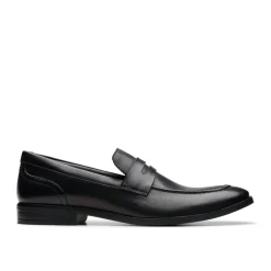 Shoes*Clarks Round Toe Penny Loafers in Black
