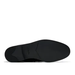 Shoes*Clarks Round Toe Penny Loafers in Black
