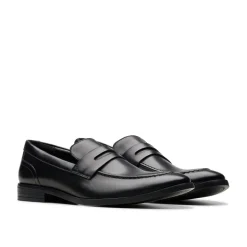 Shoes*Clarks Round Toe Penny Loafers in Black