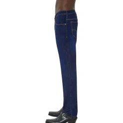 Jeans*Diesel Yennox Tapered Jeans in Blue