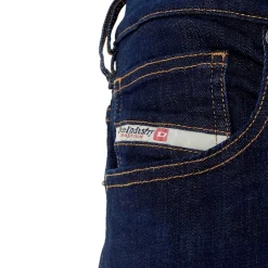 Jeans*Diesel Yennox Tapered Jeans in Blue