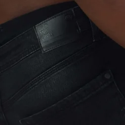Jeans*Duck and Cover Overburg Tapered-Fit Jeans in Black