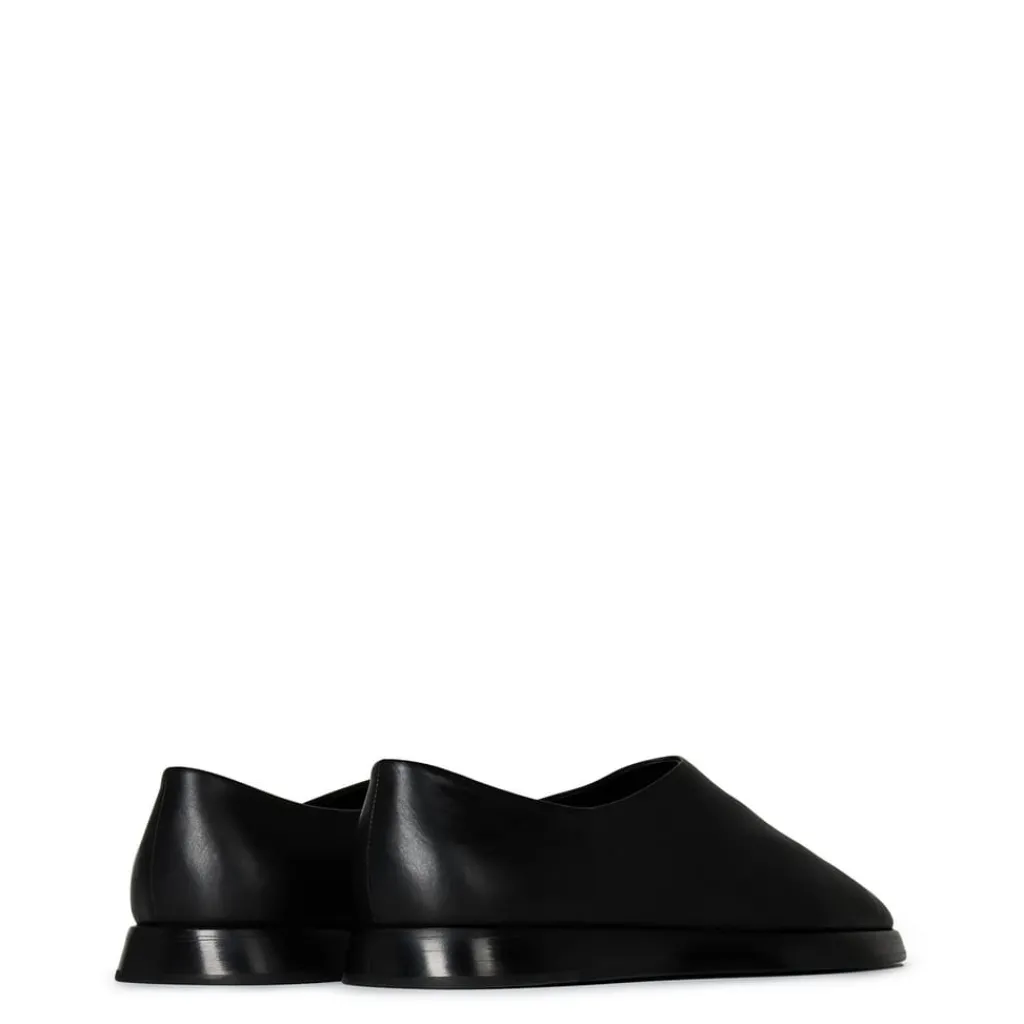 Shoes*Fear Of God Fog Leather Mule in Black