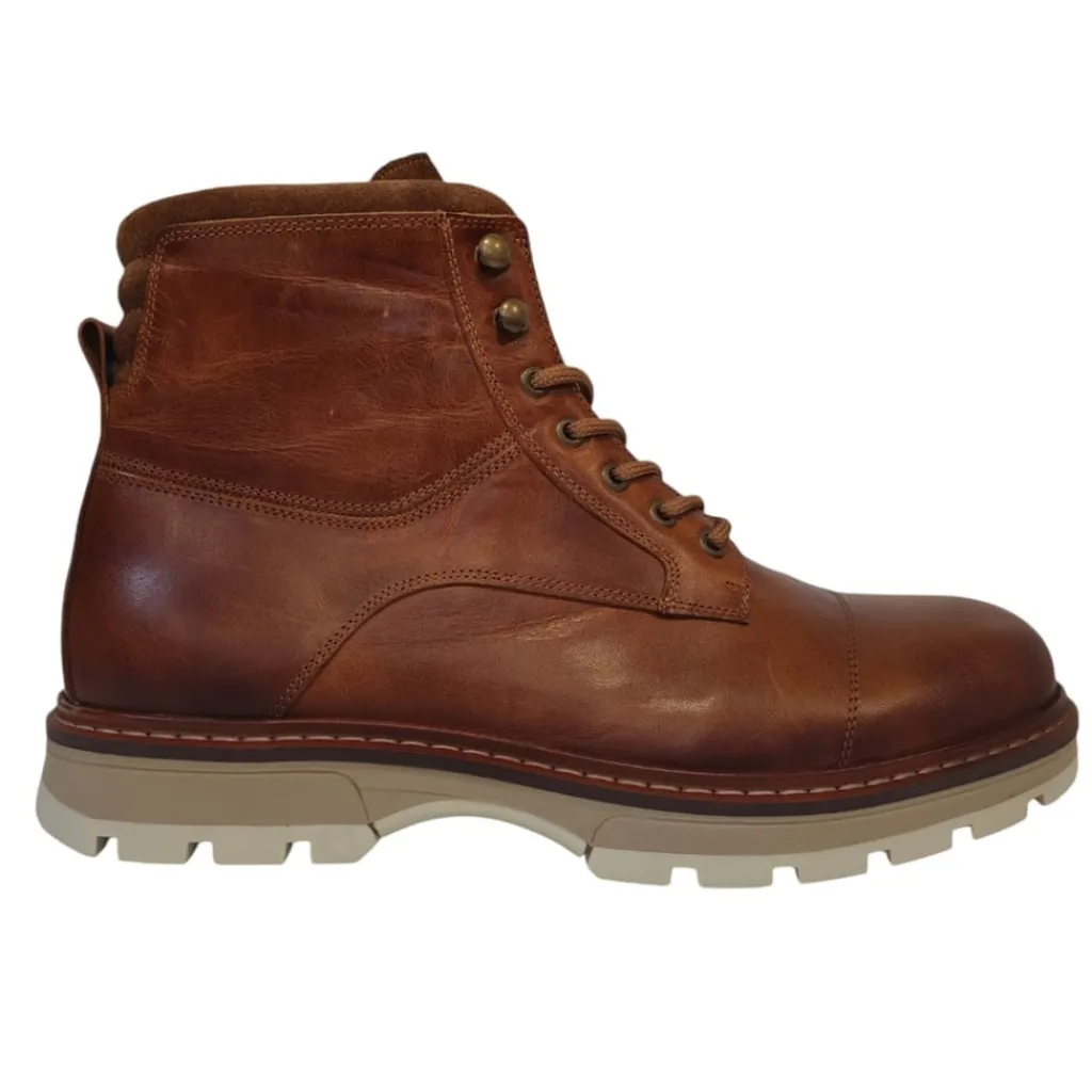 Boots*Firetrap Ralf Hiking Boots with Block Heel in Brown