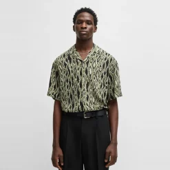 Shirts*Hugo Regular Fit Short Sleeve Shirt in Green