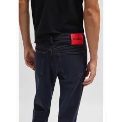 Jeans*Hugo Tapered Fit Five Pocket Jeans in Blue