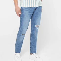 Jeans*Levis Slim Tapered Jeans in Blue