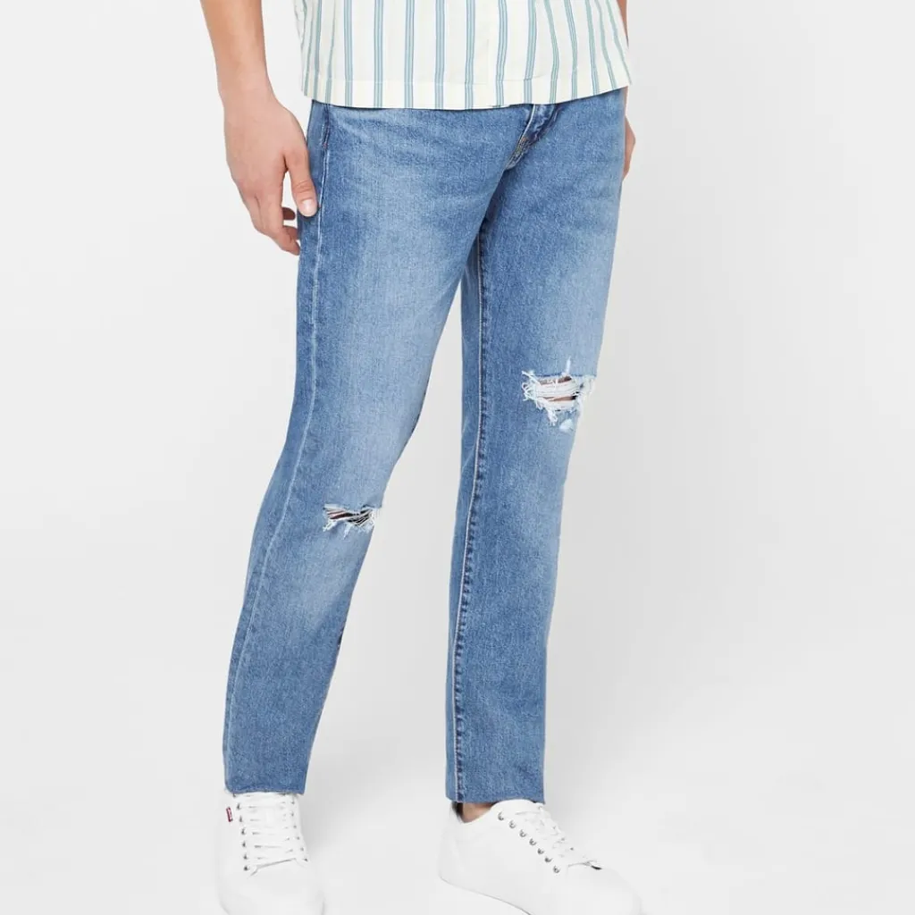 Jeans*Levis Slim Tapered Jeans in Blue