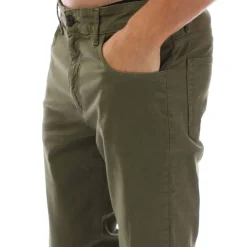 Trousers*Lyle And Scott 5 Pocket Chinos in Green