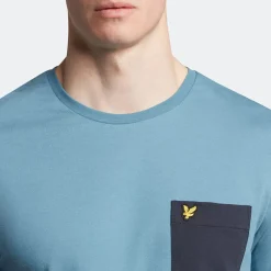 T-Shirts And Vests*Lyle And Scott Contrast Pocket T-Shirt in Blue
