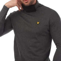 Fitness And Gym Tops*Lyle And Scott Summer Snood Midlayer in Black