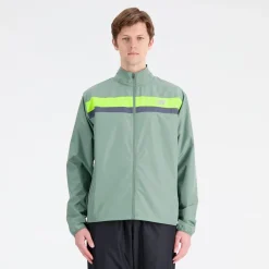 Coats And Jackets*New Balance Accelerate Jacket in Green