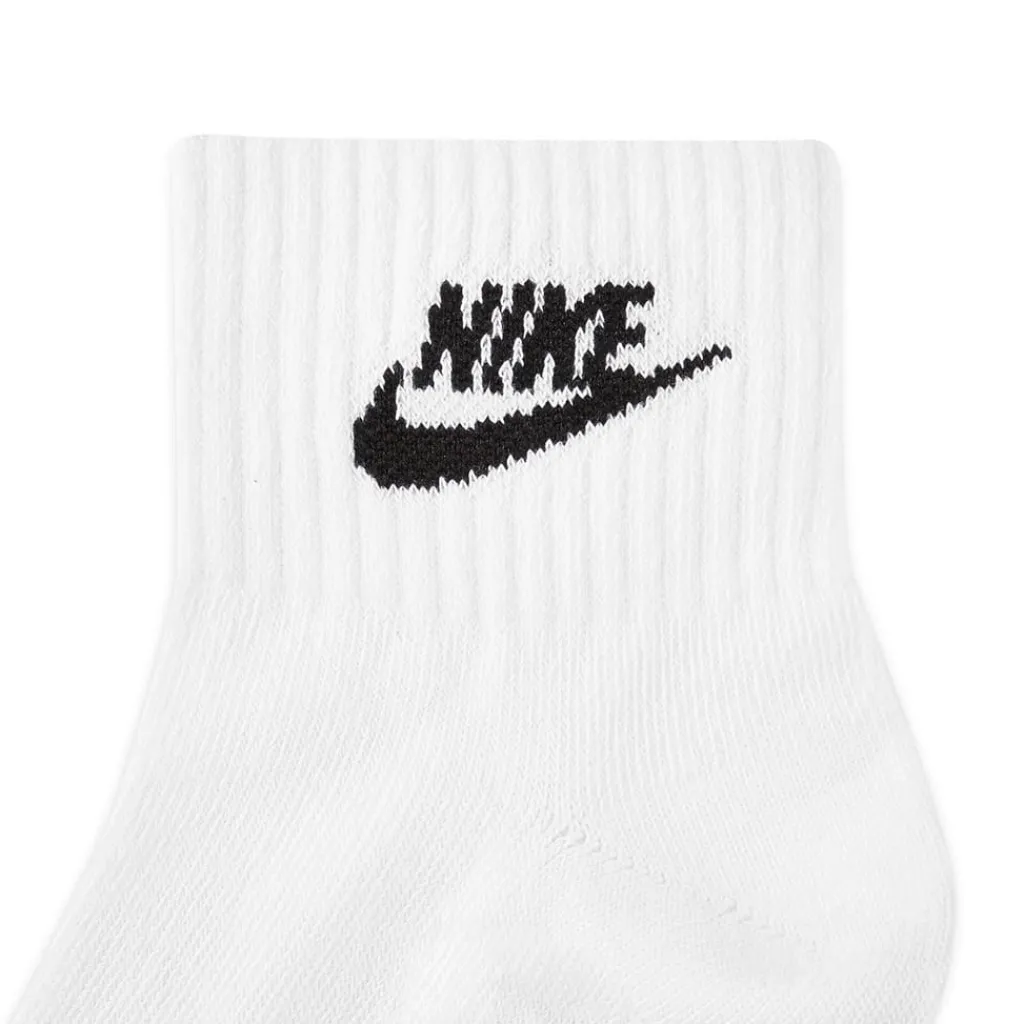 Underwear And Socks*Nike Everyday Essential Ankle Socks (3 Pairs) in Multi