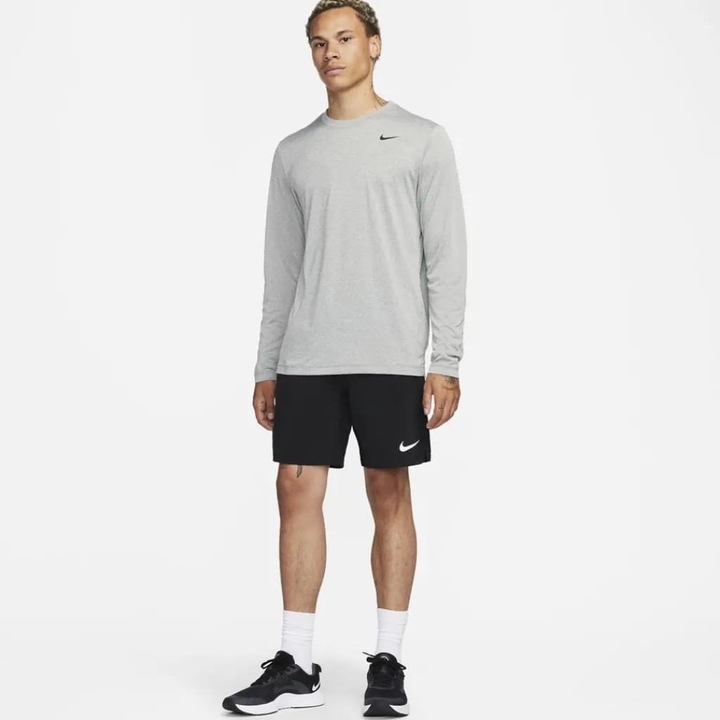 Fitness And Gymwear*Nike Legend Long Sleeve Crew Neck T-Shirt in Grey