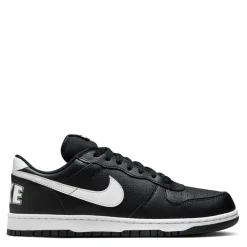 Trainers*Nike Low Top Flats Sneakers in Black
