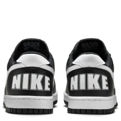 Trainers*Nike Low Top Flats Sneakers in Black