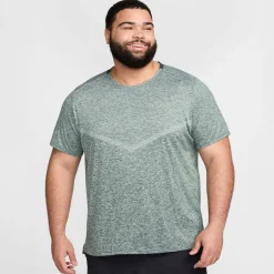 Fitness And Gymwear*Nike Mens Dri Fit Rise 365 Short Sleeve Running Top in Green