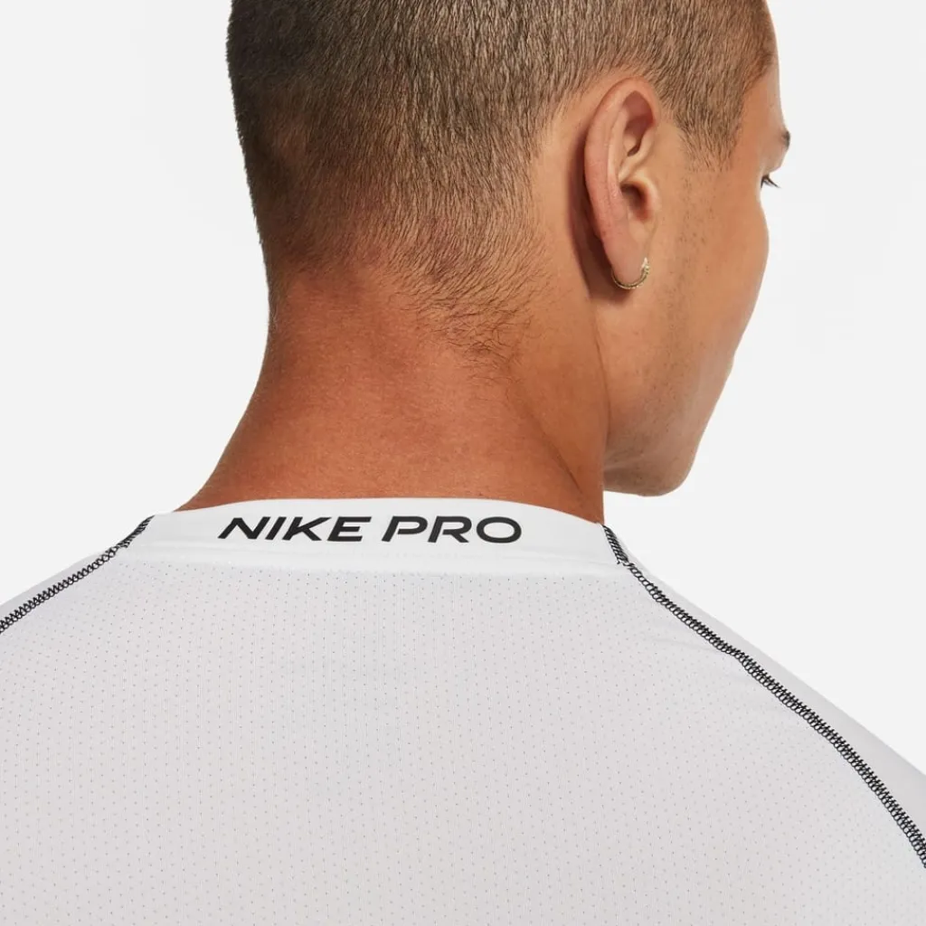 Fitness And Gymwear*Nike Mens Pro Core Long Sleeve T-Shirt in White