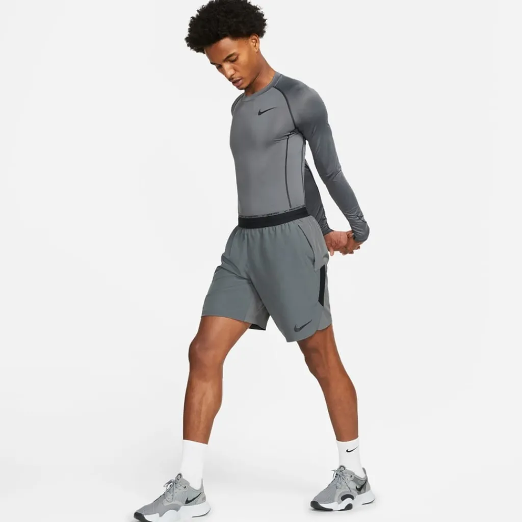 Fitness And Gym Tops*Nike Mens Pro Dri Fit Tight Fit Long Sleeve Top in Grey