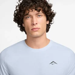 Fitness And Gym Tops*Nike Solar Crew Neck Regular Fit T-Shirt in Blue