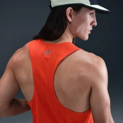Fitness And Gymwear|Fitness And Gym Tops*Nike Trailwnd Singlt in Red