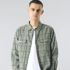 Shirts*Pretty Green Check Shirt in Green