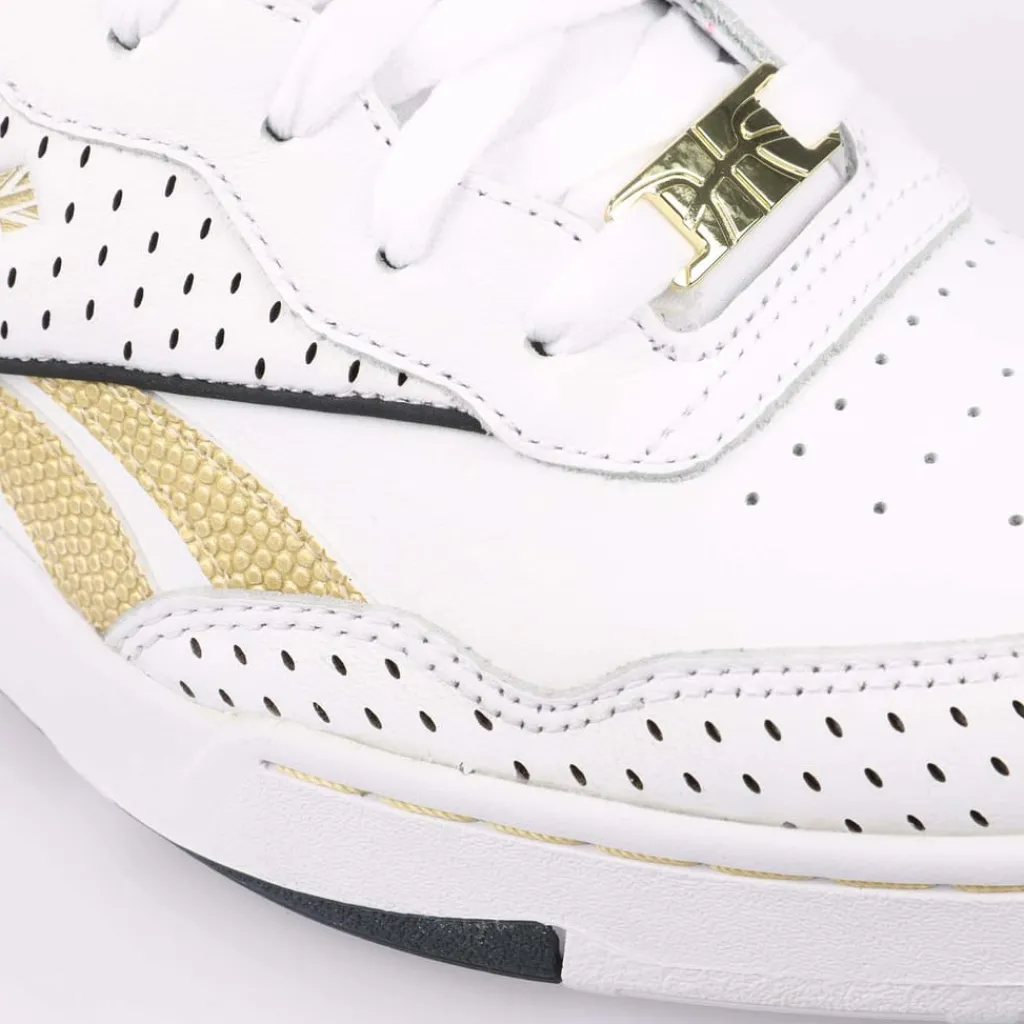 Footwear|Trainers*Reebok BB 4000 II Trainers in White gold