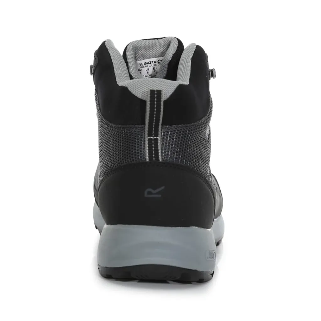 Boots*Regatta Lite Waterproof And Breathable Walking Boots in Black