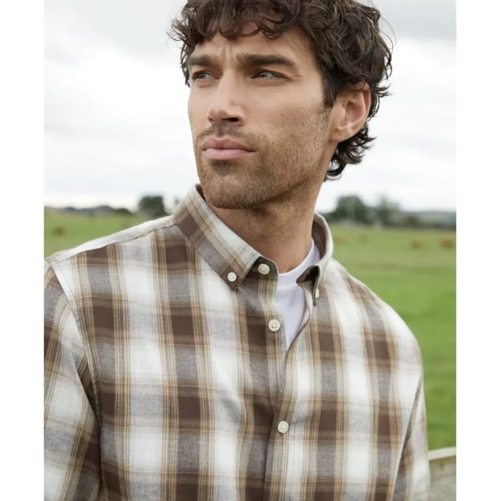 Shirts*Threadbare Regular Fit Long Sleeve Shirt in Brown