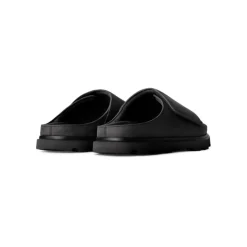 Beach Shoes*Ugg Solano Slide in Black