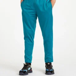 Trousers*Umbro Royale Darted Tapered Pants in Blue-White