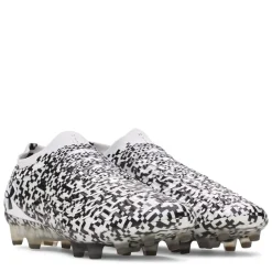 Football Boots*Under Armour Magnetico Elite Adults Firm Ground Football Boots in Black