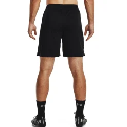Shorts*Under Armour Mens Armour Challenger Core Shorts in Black