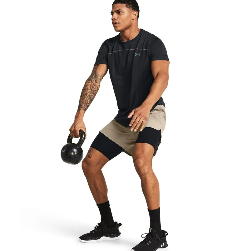 Fitness And Gym Tops*Under Armour Rush Short Sleeve Crew Neck T-Shirt in Black