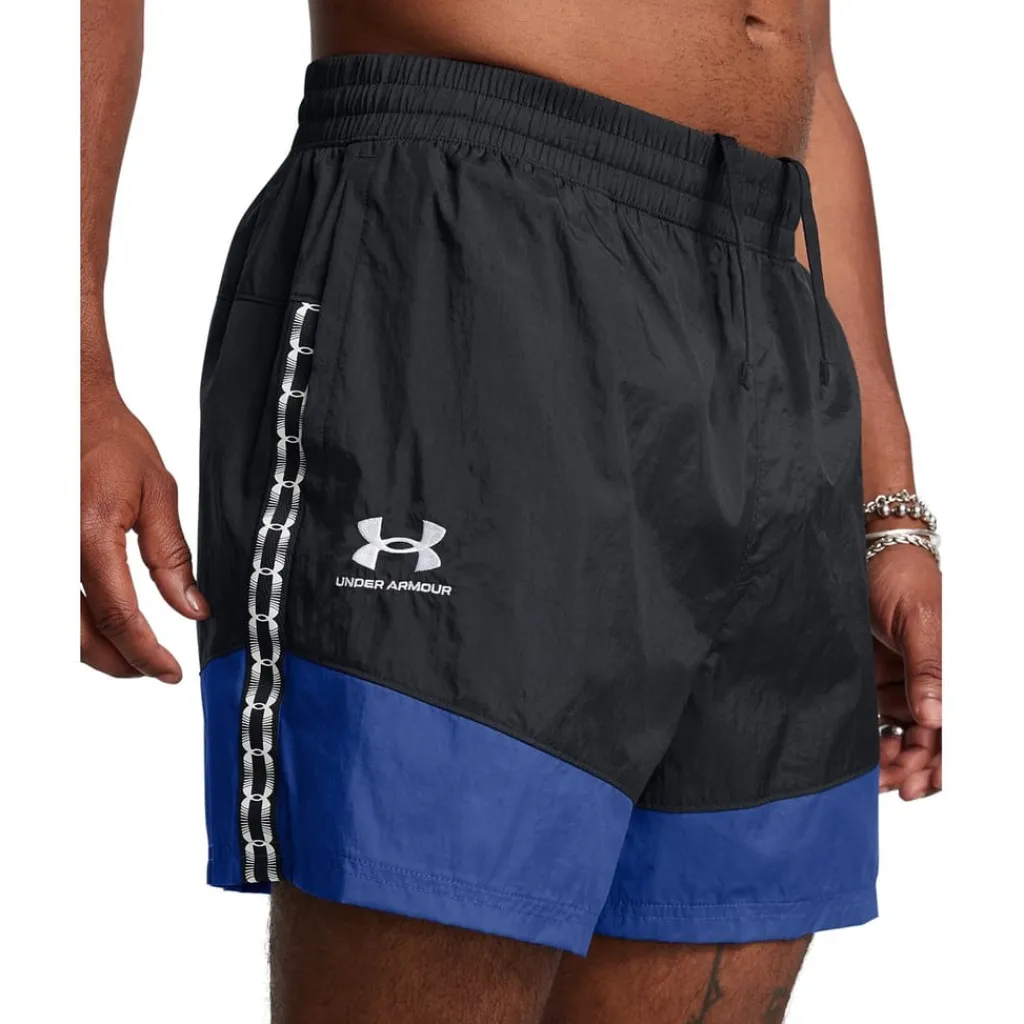 Shorts*Under Armour Terrace Shorts in Black