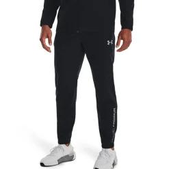 Trousers*Under Armour Woven Track Pants in Black